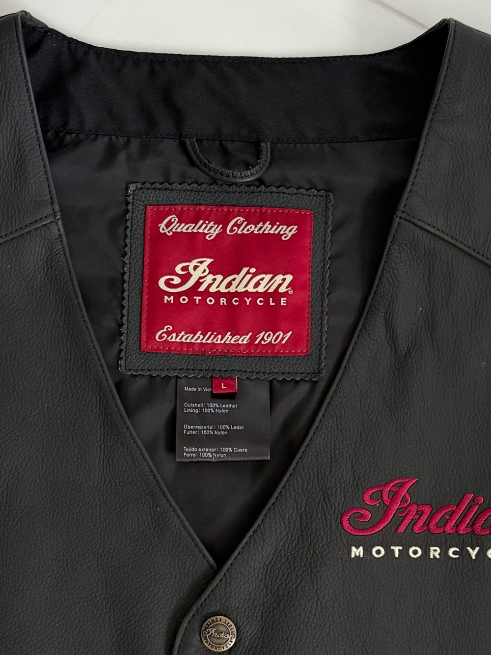 Indian Motorcycle Men’s Black Leather Vest - Classic Logo - Picture 9 of 13